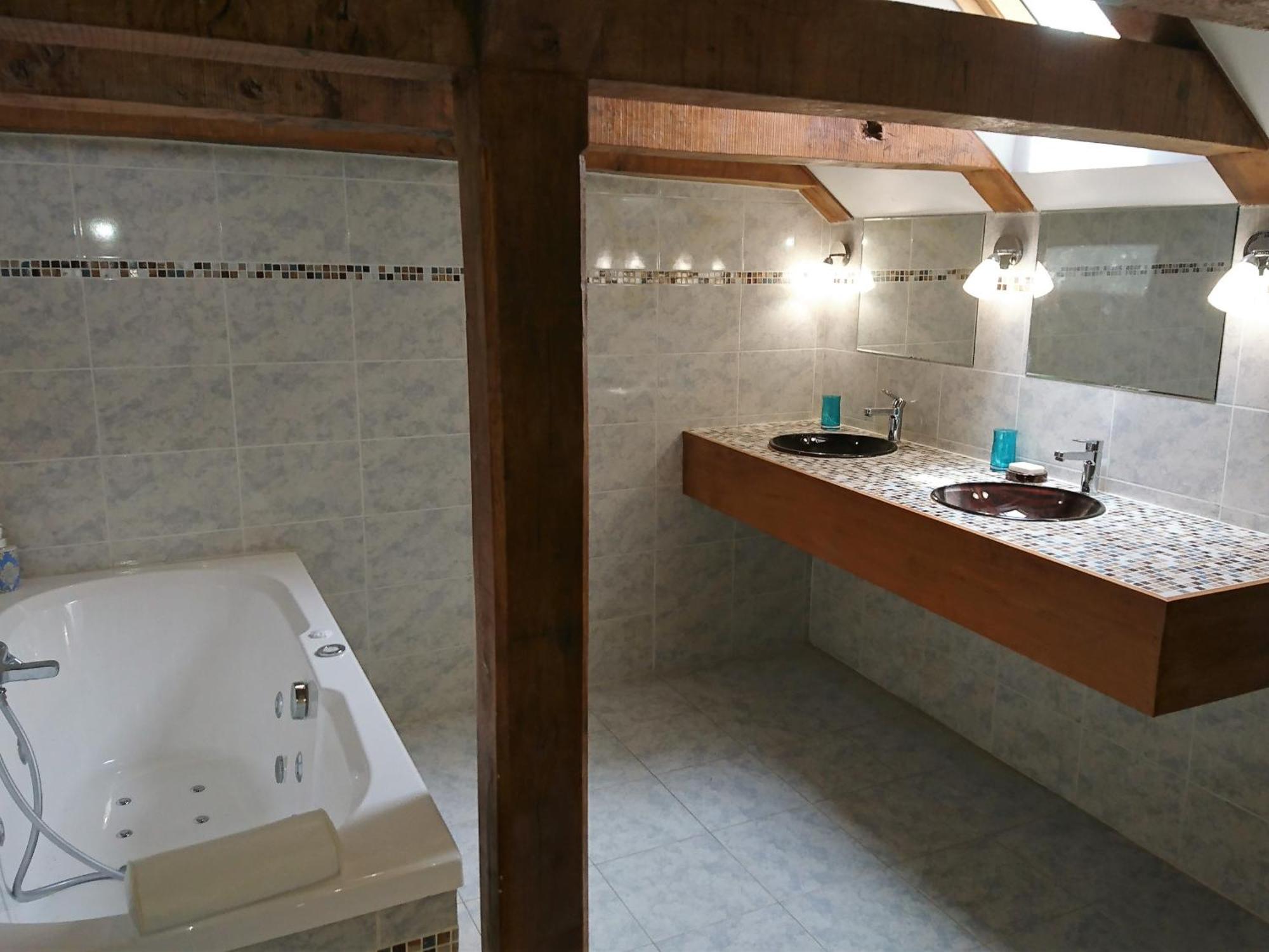 CHATEAU LA SERVAYRIE - Chambre d'hôtes Marcillac-Vallon Quarto foto